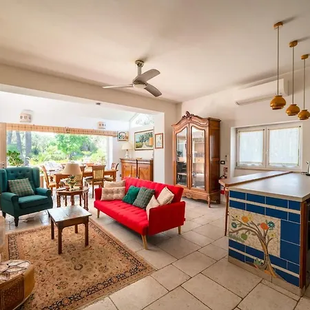 Βίλα Casa Serena With Pine Grove, Jacuzzi & Bbq *