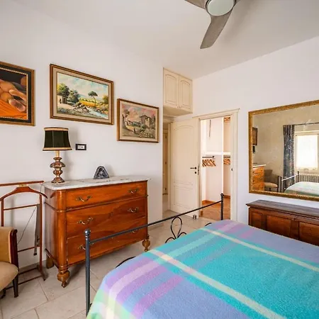 Βίλα Casa Serena With Pine Grove, Jacuzzi & Bbq *