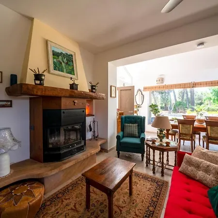 Casa Serena With Pine Grove, Jacuzzi & Bbq Villa San Vito dei Normanni