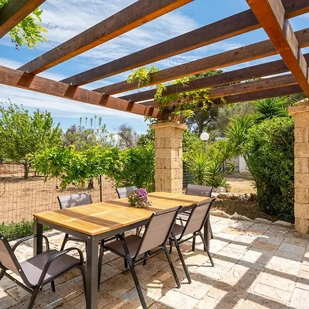 Casa Serena With Pine Grove, Jacuzzi & Bbq