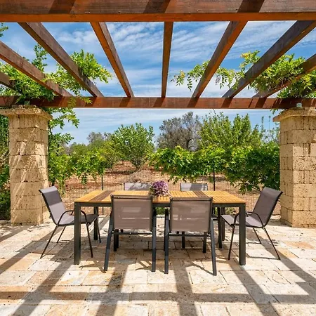 Casa Serena With Pine Grove, Jacuzzi & Bbq